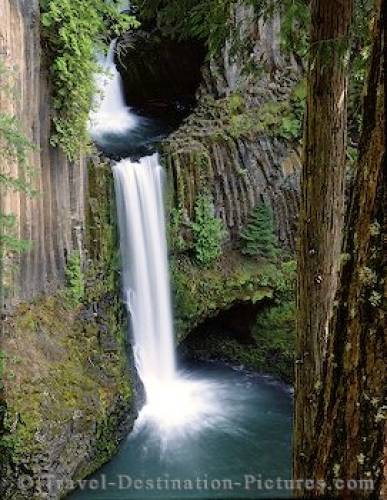 Toketee Falls Oregon USA