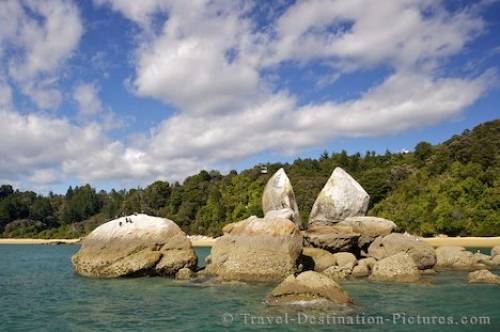Split Apple Rock New Zealand