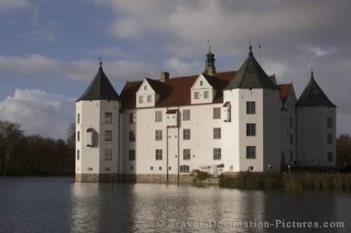 Water Castle Gluecksburg Germany